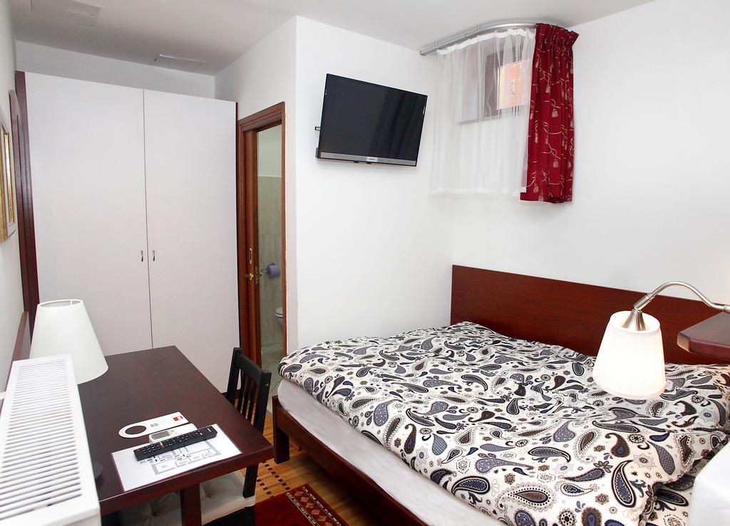 Guest House Isabel Zagreb Exterior photo